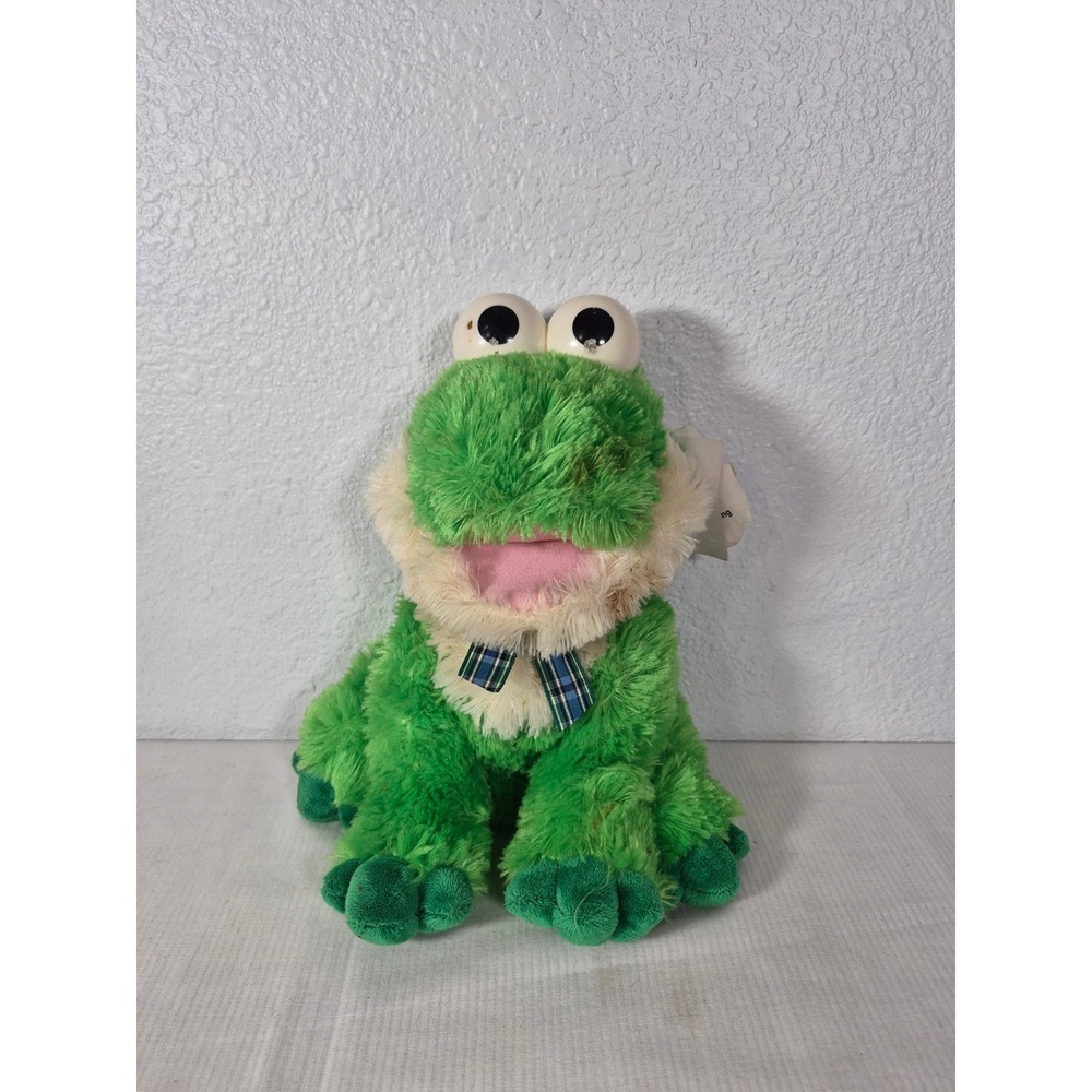 Vtg Wal-Mart Green Talking Frog Hand Puppet Plush Shaggy Fur Plaid Bow Tie Toy